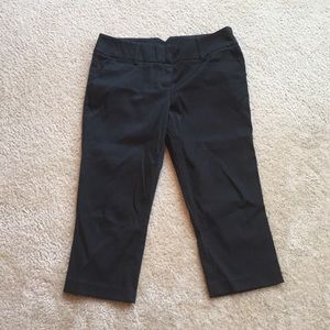Cropped black pants